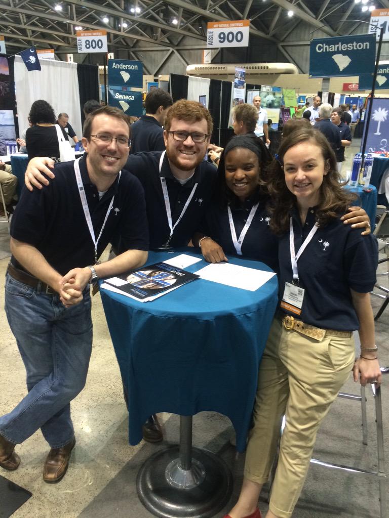 SelfResidency's tweet photo. #AAFPNC Great recruiting crew!  #AtSelf http://t.co/eEe3lbcz7w