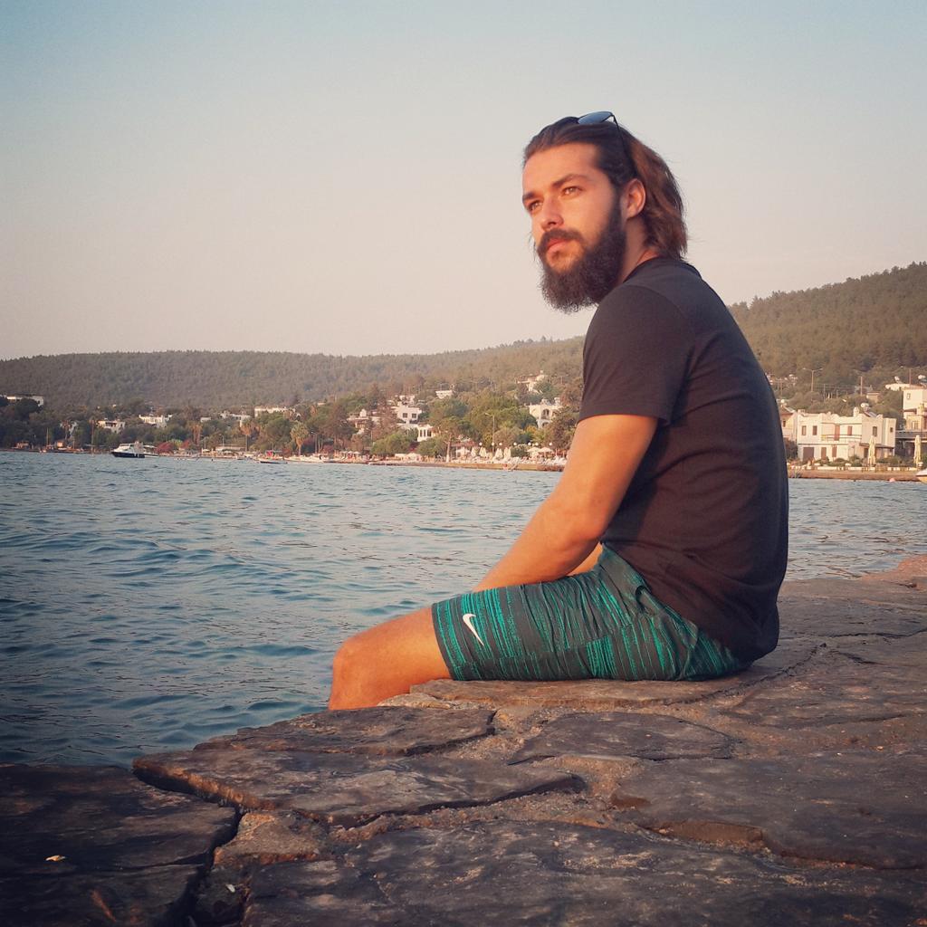 ALLSTARhilmicem's tweet photo. Çocukluğumun geçtiği güzel Memleketim Güvercinlik... http://t.co/ur7PwvB9ha