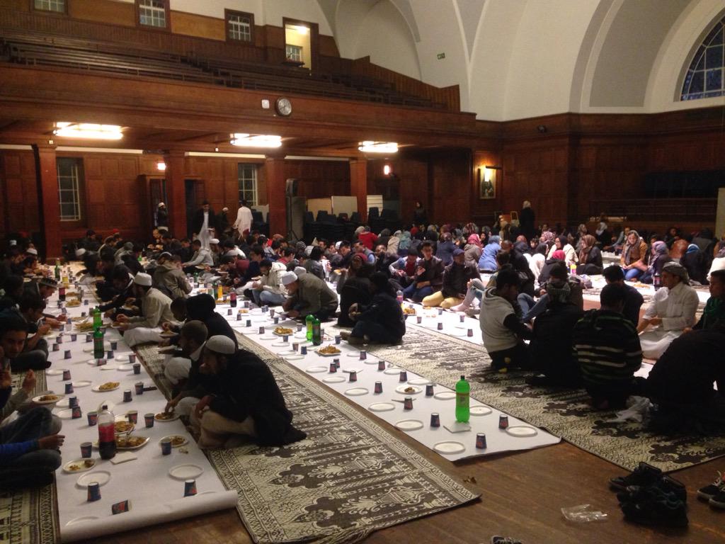 UCTMSA's tweet photo. #IslamWeek2015 #IslamWeekSupper http://t.co/l24iaBP1h4