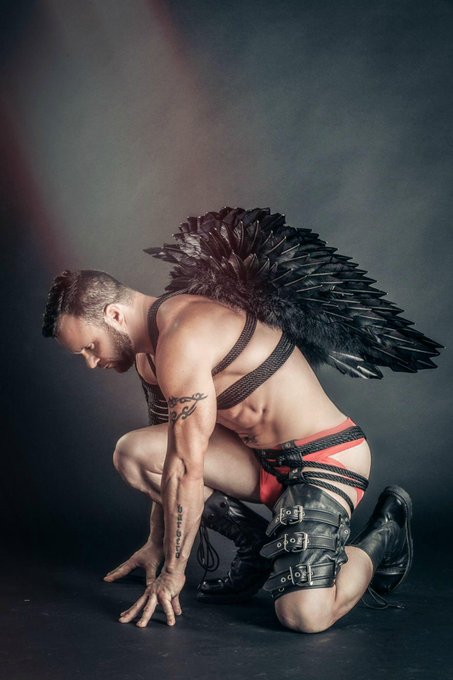 "FALLEN ANGEL" image by @Alanbarnett Shibari by Ming
Leather Hip Harness by @ToddWolfstryker http://t