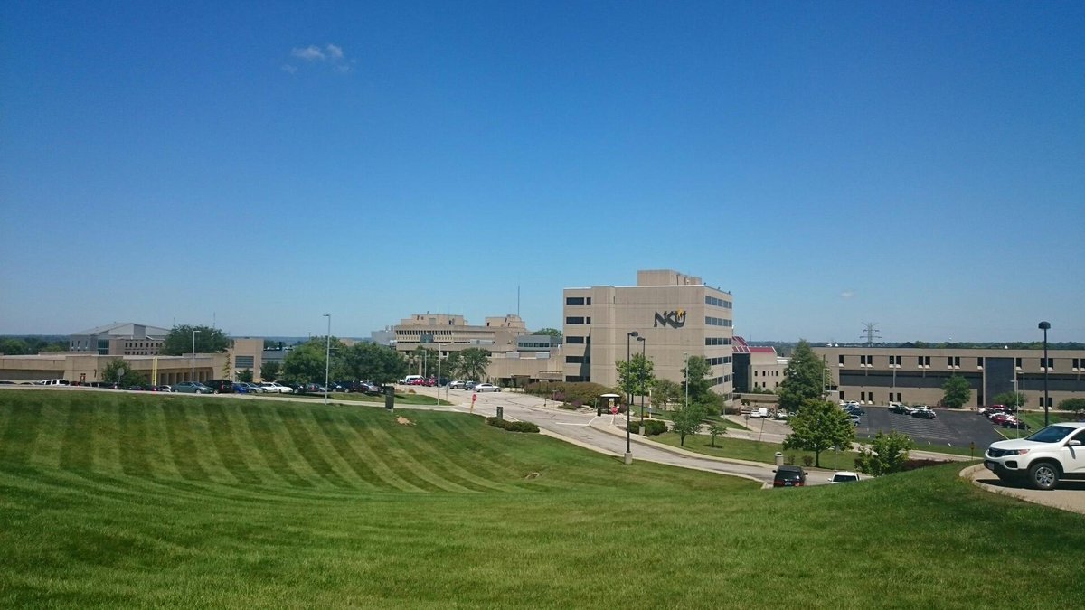 nkuedu's tweet photo. It's a beautiful day to #BeANorse. #NKU http://t.co/4XmLhZO7oe