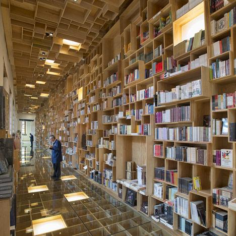 MGMaxo's tweet photo. Mex. Renovated library By Taller6A: http://t.co/YUeqJZoLtA #interiors http://t.co/gEVAbCUPMq

Via Dezeen