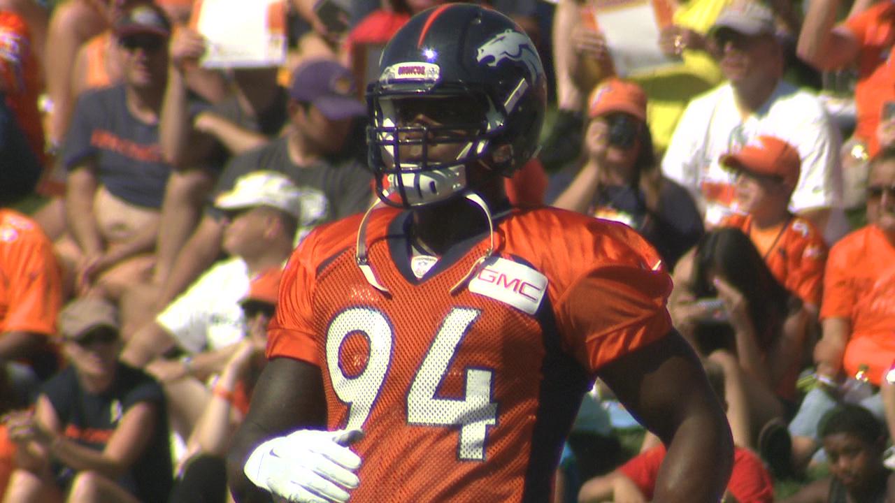 5,000 Broncos fans wished DeMarcus Ware a happy 33rd birthday today as training camp begins. 
