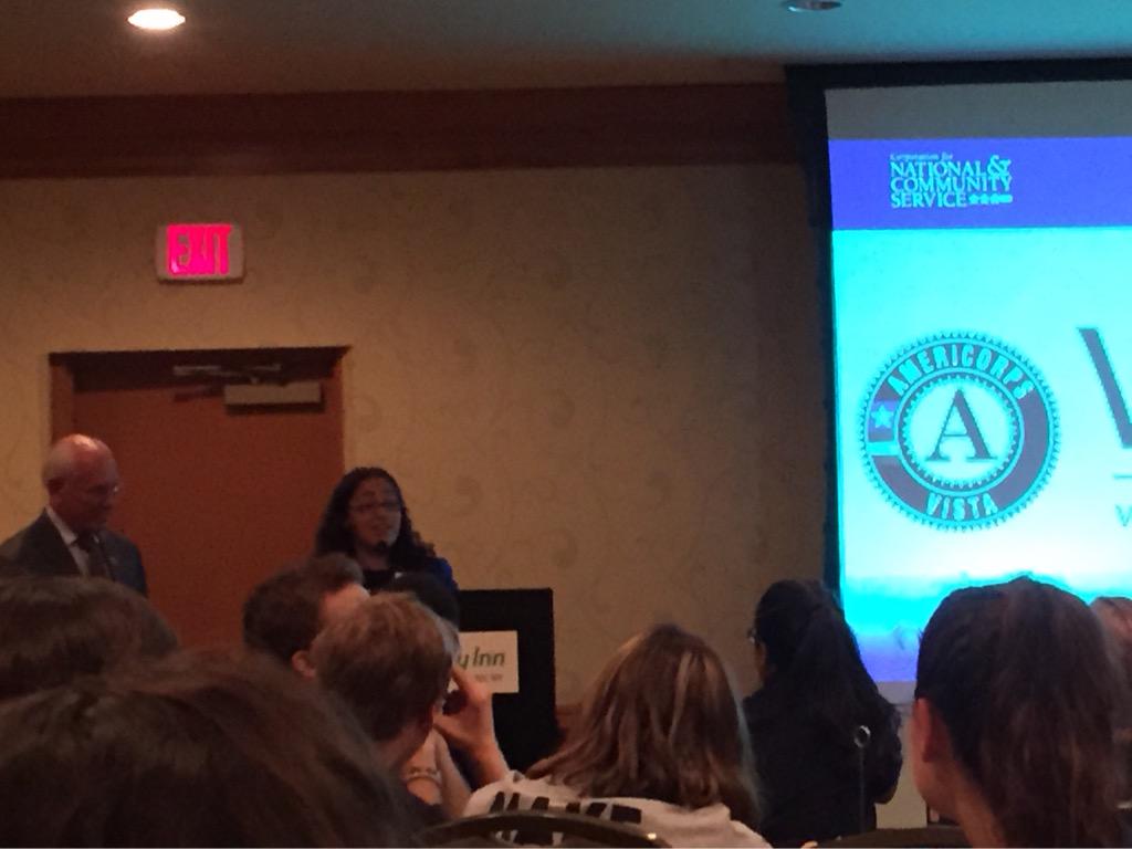 Seabird212's tweet photo. "Shut up and dance with me!" -the final words of Paul tonkos swearing in speech #iamvista #AmeriCorps http://t.co/oI8IUvl8ET