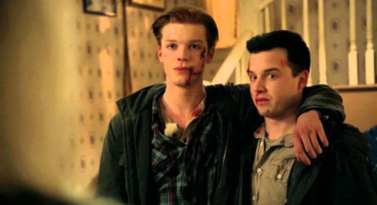 йен галлагер и микки. галлавич йен и микки. сериал бесстыжие йен и микки. йен галлагер и микки. йен галлагер.