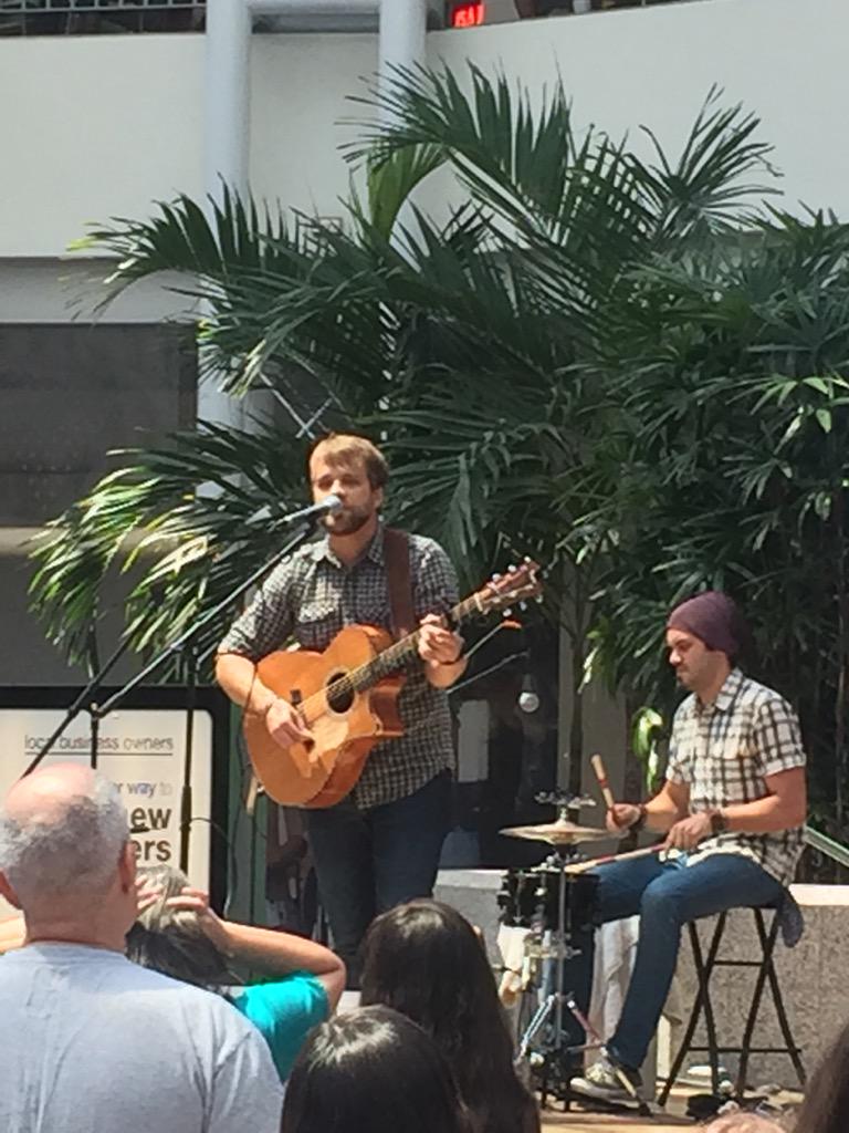 949KLTY's tweet photo. "Shine on us" here @VistaRidgeMall  with @joshwilson  great day for a free concert! http://t.co/TfixqJBRZp