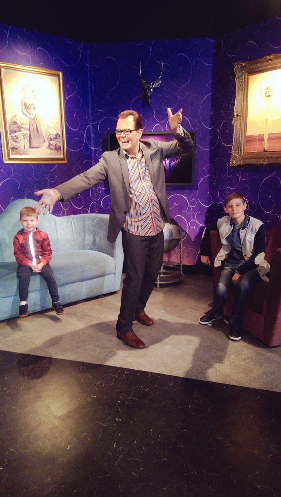 NicholaJ80NMA's tweet image. Nice to meet @AlanCarr #waxmodel #Blackpool
