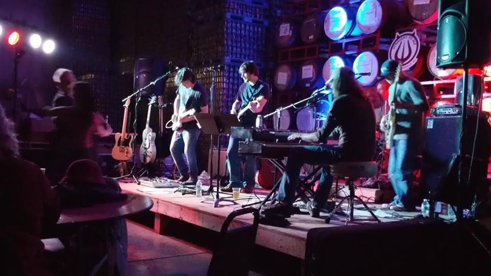 VonDoyle's tweet photo. @HSVevents Tonight... Beatles night at STA! 8:00-11:00. https://t.co/pXtFgwHbqd http://t.co/SUwop4rdwg