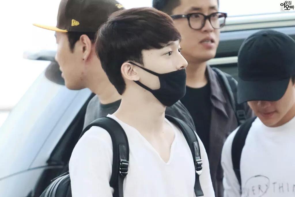 EXOCASTLE's tweet photo. [HQ] 150731 ICN Airport - Chen
©Neighbors_xc
http://t.co/s5e76jTPaG
http://t.co/VPag2K7Go4 http://t.co/TaWwFgmGaO