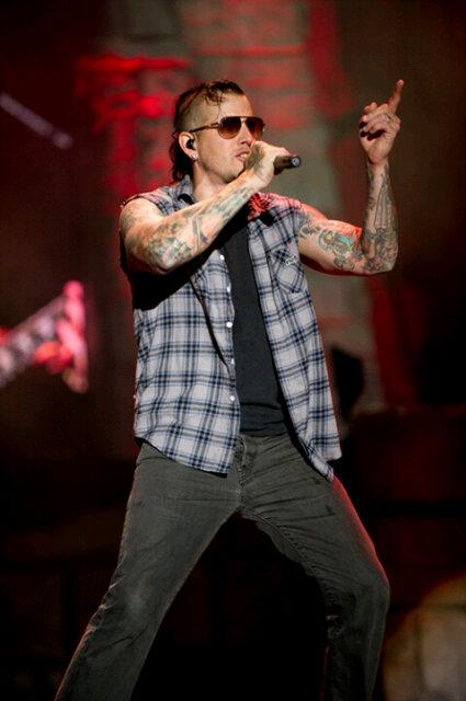 Happy birthday to one of better singers in Avenged Sevenfold, M.Shadows            