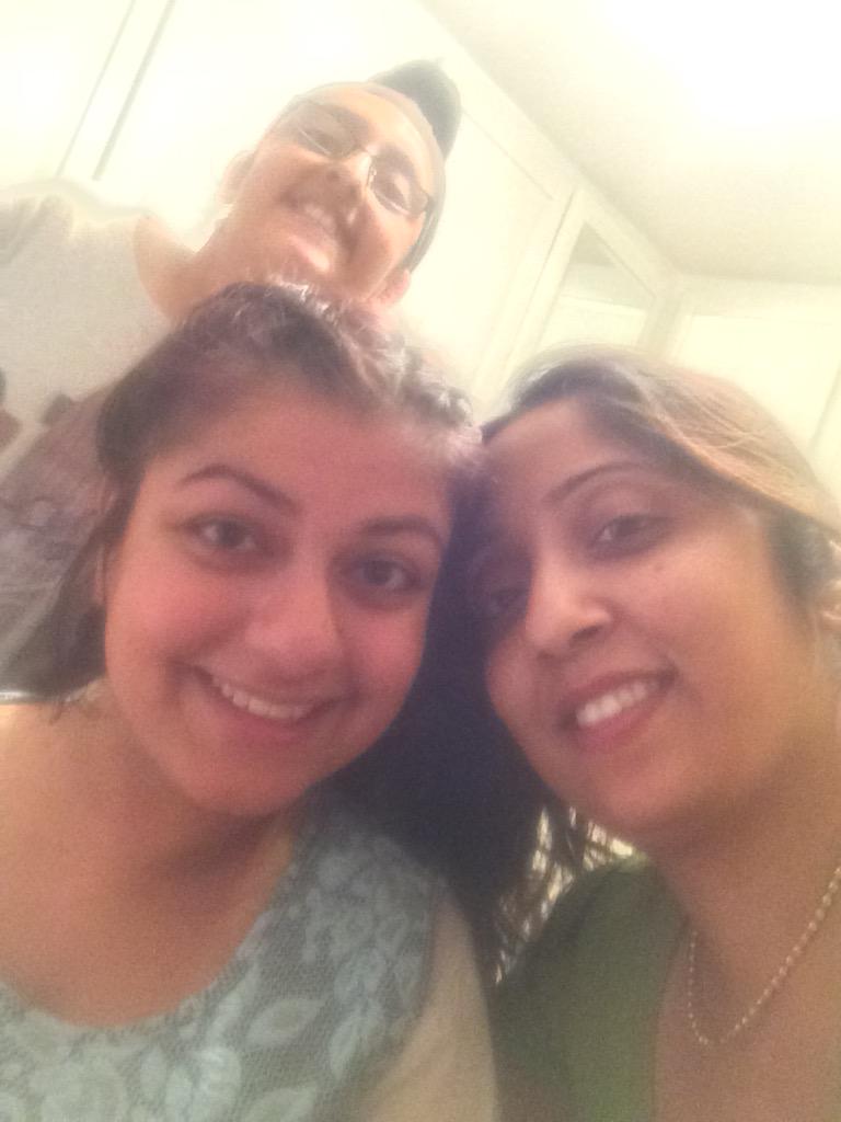 Rupy_Kaur's tweet photo. Getting all excited with my family ready for the show! #verypersonalassistant #wavpa @bbcthree at 9pm http://t.co/Nry0HBVhSx
