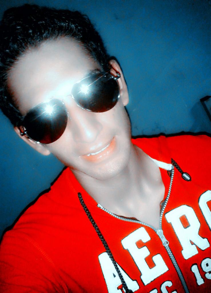 angelmix1968's tweet photo. Ser #_feliz en las #_buenás y las #_malas http://t.co/ZTmuEWjMa9