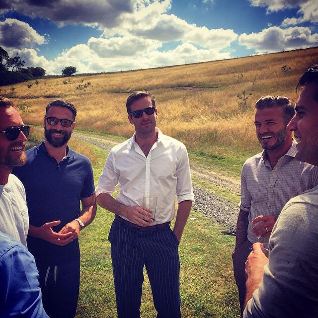 HenryCavillNews's tweet photo. New pic of Henry Cavill, #ManFromUNCLE costars @ Guy Ritchie's country estate http://t.co/FAGUns6U5G #PostWeddingBash http://t.co/NViHEgfrDa