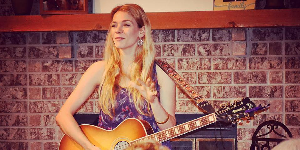 Fistula_Fdtn's tweet photo. #Fistula advocates @susanhoese & @NatalieGelman recently teamed up for a benefit concert! http://t.co/gp08MzU7jJ http://t.co/IptLeQdpIr