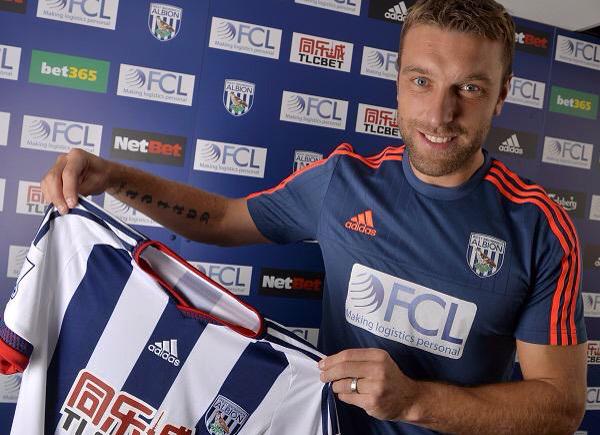 KnowFootballApp's tweet photo. From having his first kid, signing for boyhood team &amp; scoring on @england  debut.. to staring at Joleon's scar http://t.co/8JJcN6QTba