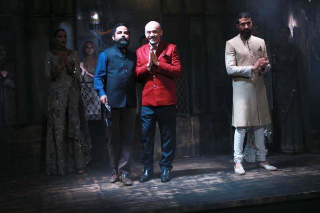 vaidehimirashi's tweet photo. Loving that @the_dailymint is taking #AICW2015!! Got live coverage of the collaboration between these 2 masterminds. http://t.co/JXOVfkS3g4