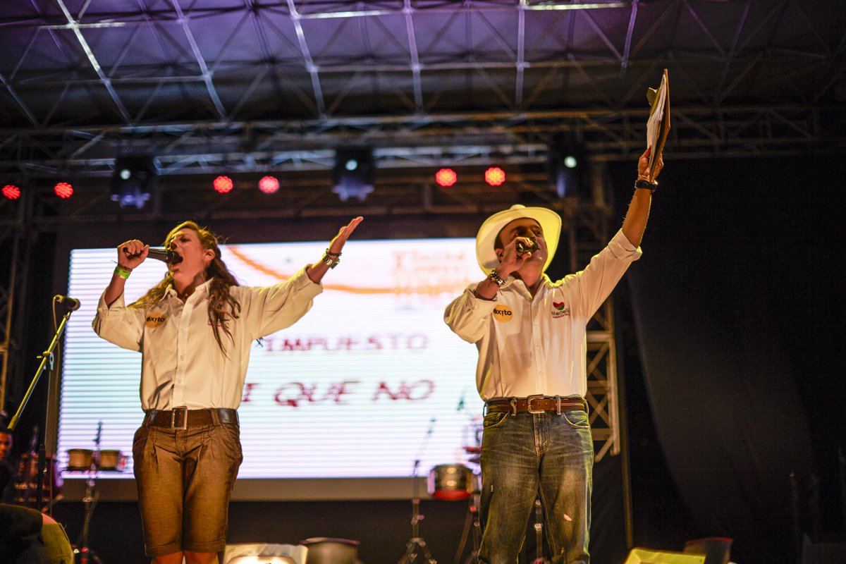 AlcaldiadeMed's tweet photo. ¡A las 4:00 p.m. anunciaremos cómo ganar pases VIP para el Desfile de Silleteros! 

¡Atentos al HT #TrovaTuits! http://t.co/gqFM2oHtZN