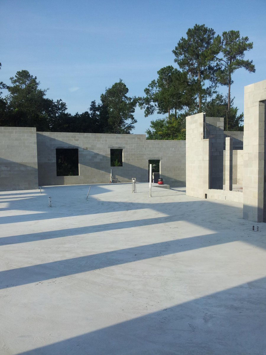 BuildwithABG's tweet photo. At Alpha Builders Group - A clean site is a safe site! #BuildWithAlpha #AlphaBuildersGroup #JobSiteSafety#SafetyFirst http://t.co/rNNNYfBLkZ
