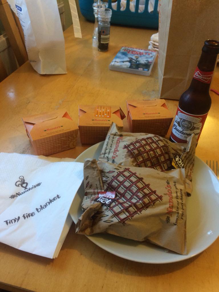 ChrisKent91's tweet photo. Perfect Friday evening 😊👍🏽 #Nandos #Budweiser http://t.co/NKt4v3yNPo