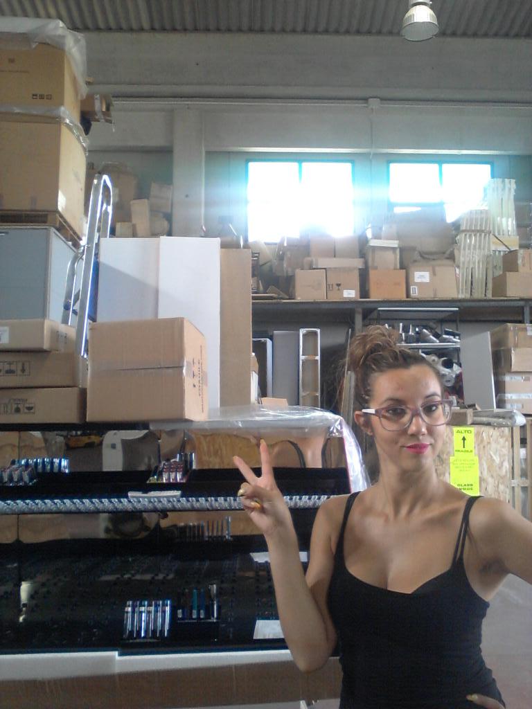 missydynamitee's tweet photo. Work hard play hard #work http://t.co/2LxvlY2Kpb