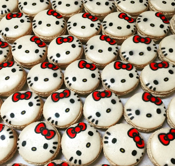 eatersf's tweet photo. Better get in line now: The @HelloKittyCafe truck is en route to San Francisco and San Jose. http://t.co/j2pi3Sy3IM http://t.co/3m6IvTBLJ7
