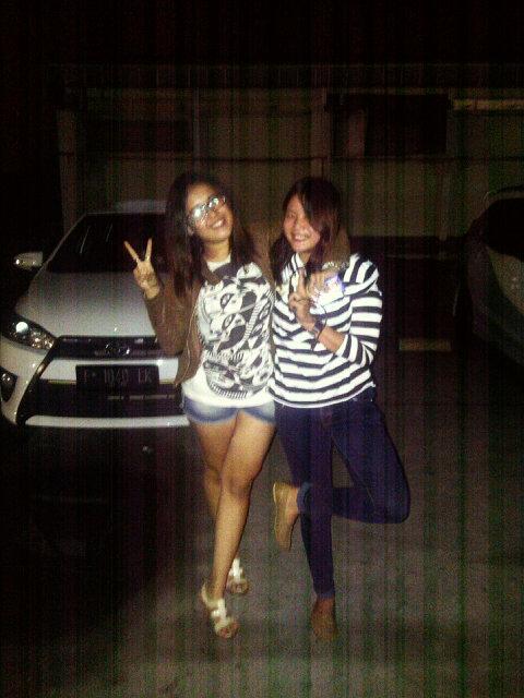cindyalvian's tweet photo. Gaya dulu @saraaahfi http://t.co/NK3igB8sYl