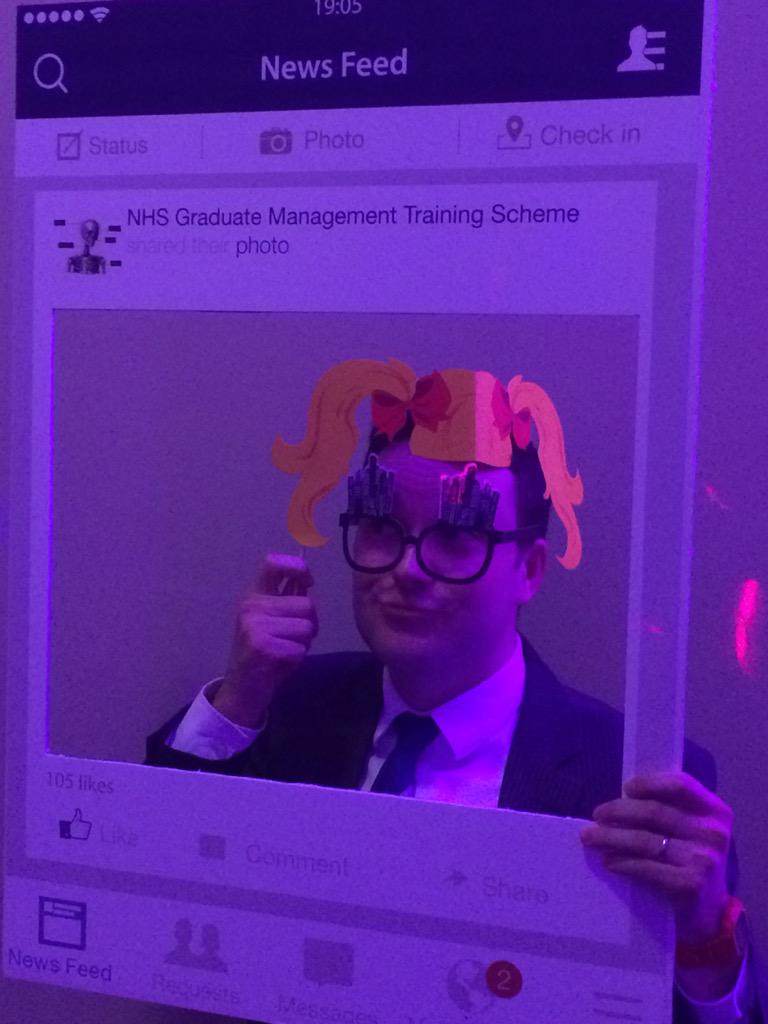 kirsti79's tweet photo. . @burdonmark does facebook@#grad2012 @NHSGradScheme http://t.co/61uot7EyFP
