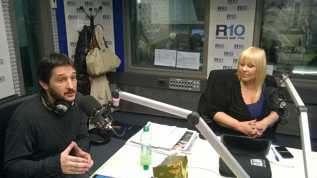Radio10's tweet photo. #LaTarde @germanpaoloski @maurofederico @laubfal @pinson1972 @mauroszeta @nachobulian @FranciscoPesky @aleariasok http://t.co/HVHV9Pctn9