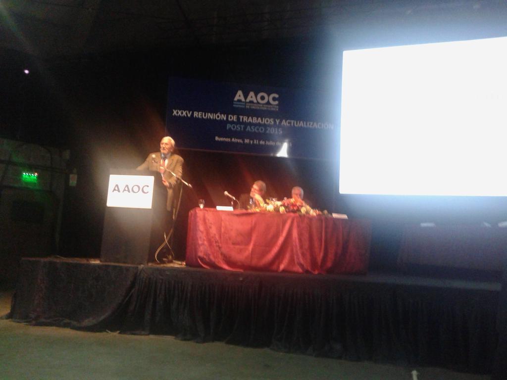 #ArgSinCáncer #PostASCO2015 Dr Chacón y su conferencia de cierre sobre cáncer de mama.