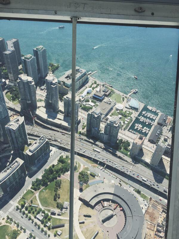 TraveIings's tweet photo. Toronto, Canada 🇨🇦 http://t.co/h9oWISFnYJ