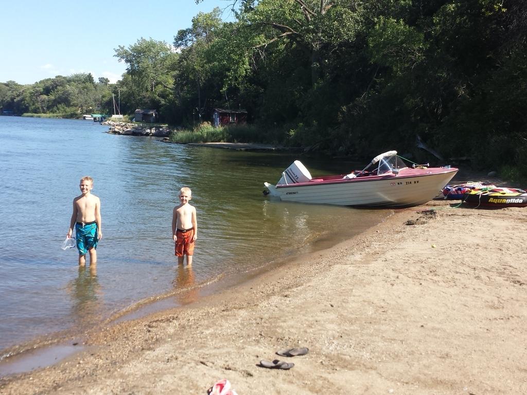 ddooley33's tweet photo. Lazy Friday.  #weekend #beach http://t.co/289wov7TQ8