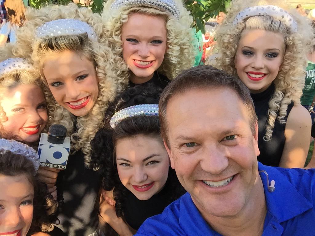 Chris10TV's tweet photo. Irish dancers heading to the stage! http://t.co/4ScSoUjLnT