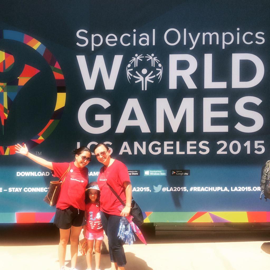 GP_2000's tweet photo. Great day at #2015SpecialOlympics with @BofA_Community #PassTheFlame http://t.co/ACxIRUOu4h