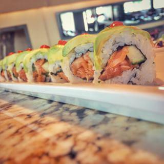 RAsushi's tweet image. It’s Friday, let’s roll with it! Photo by @diani_burgos #RAsushi #ZonieRoll #KeepingItRA #Sushi #Friday #HappyHour