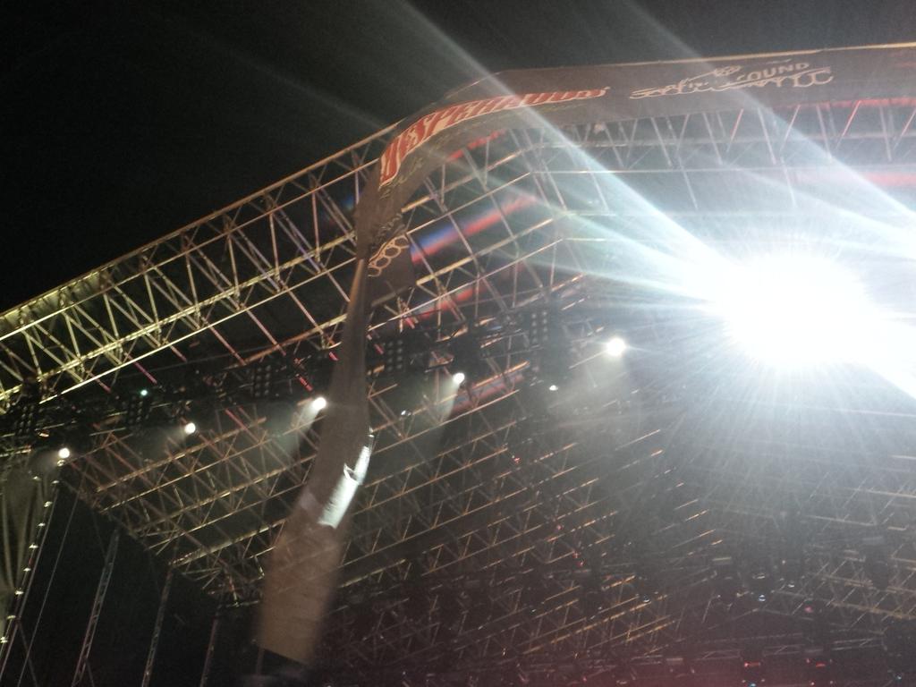 BandHastings's tweet photo. El #arenalsound2015 está que se cae. http://t.co/ohJPYPzU54