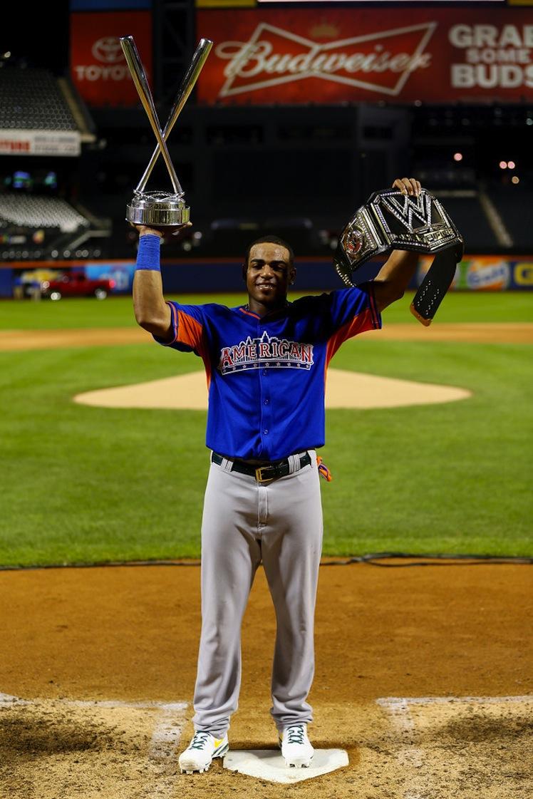 MetsPics's tweet photo. RT if you're excited for new Met Yoenis Cespedes to lead the Mets to the playoffs! http://t.co/fi2q25OWwF