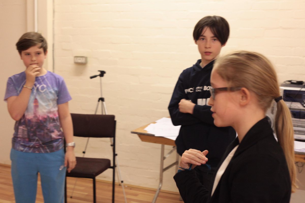 kmdramaschool's tweet photo. WATCH THIS SPACE, THEY ARE ONES TO WATCH ! @kerriemailey , @_philperez http://t.co/Qqec3e9XRi
