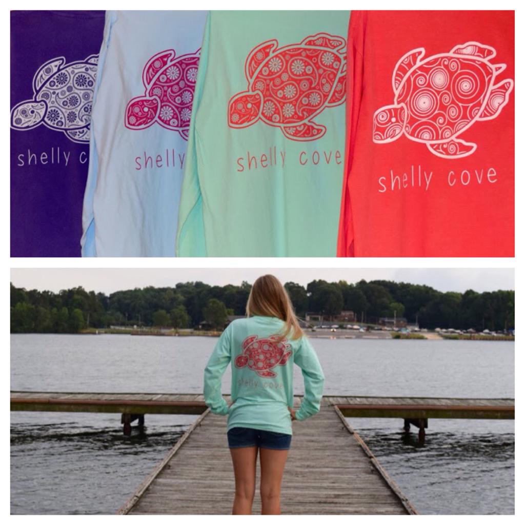 ShopShellyCove's tweet photo. RT to win a shirt of your choice! 🔮

Ends next Friday @11pm EST! (MUST be following to win) 🐢🎉💥

Will pick 1 winner 😊 http://t.co/d4rFBeqqJo