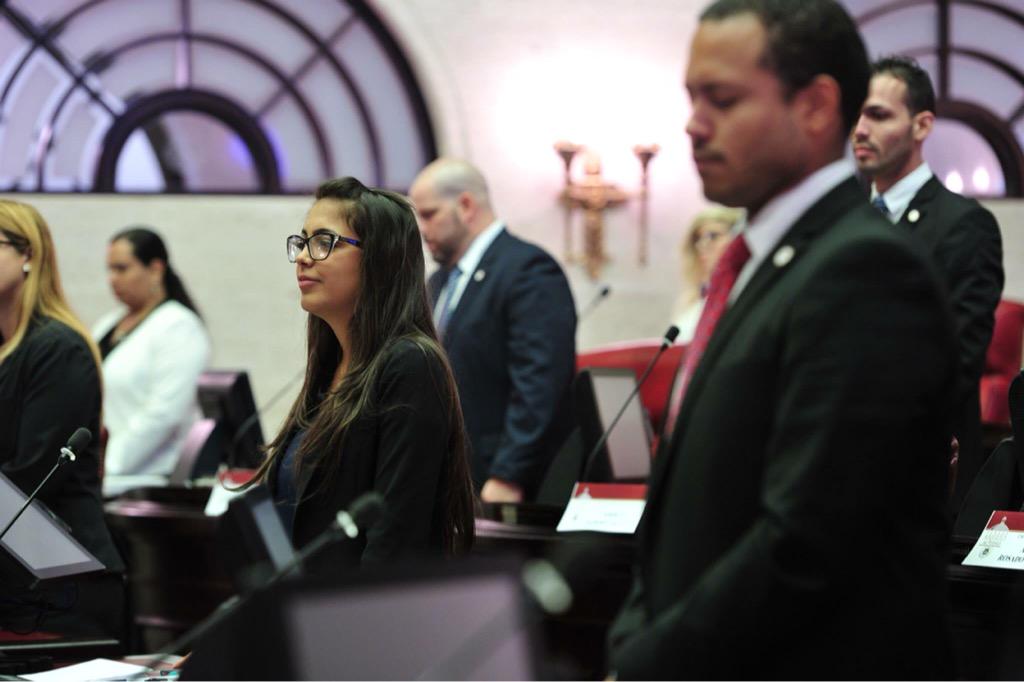 Oesal_Inter's tweet photo. #FBF Debate legislativo de estudiantes de derecho. #OESAL #InterDerecho #Debate http://t.co/jzoB3jQ05S
