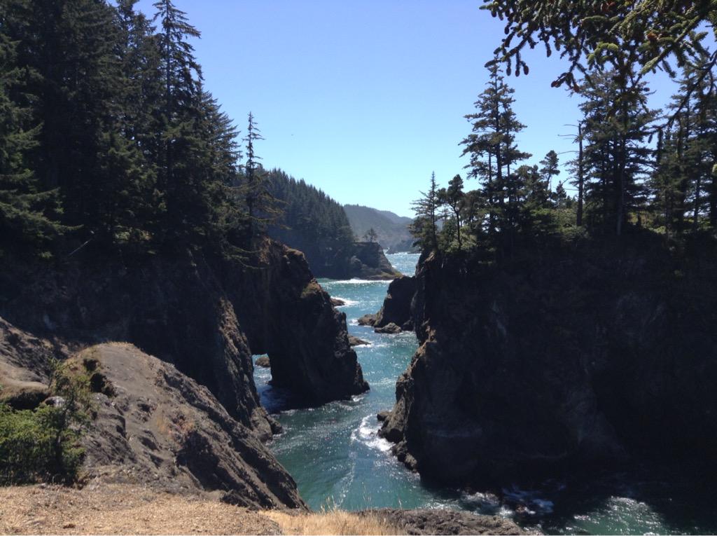 BeneschZach's tweet photo. Oregon has been so sick http://t.co/Kn1uO9Y0gU