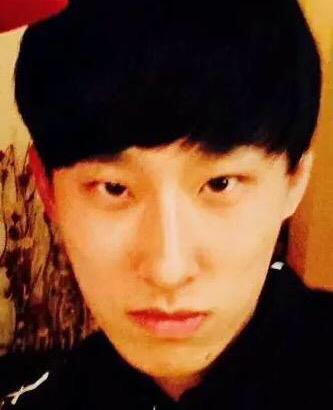 kpoplooks's tweet photo. Blacknut and this animal http://t.co/2EJDEDm2jt