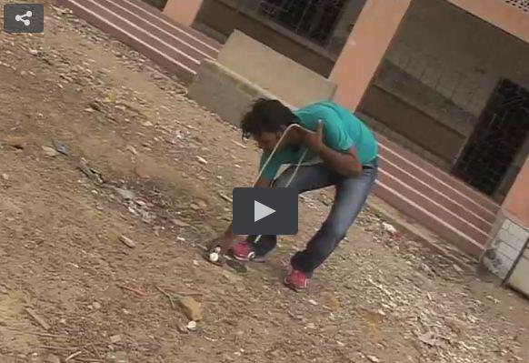 SAMAATV's tweet photo. Excellent eggs show by #Karachi youth
#Video: http://t.co/6bnzHPm6OO
#EggShow #antics #amazing #Guinness #Feat http://t.co/tcaXRhqJOH
