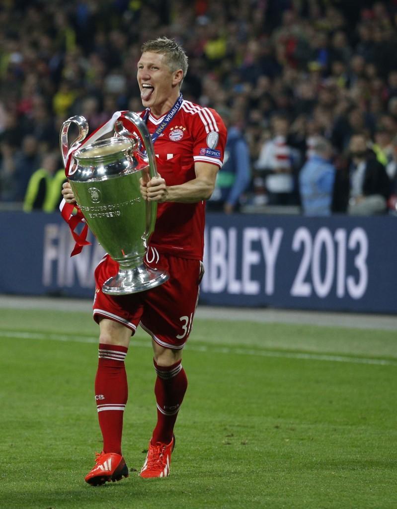 Selamat ulang tahun!
Happy birthday!
Alles gute zum geburtstag! Bastian Schweinsteiger! 