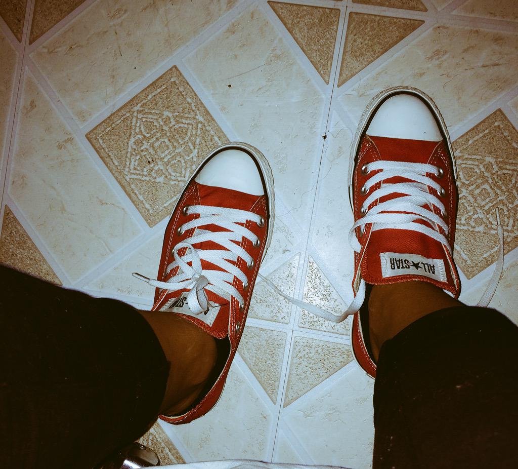 YoungRels's tweet photo. Still mighty clean #oldpair http://t.co/rMVoqeuVmr