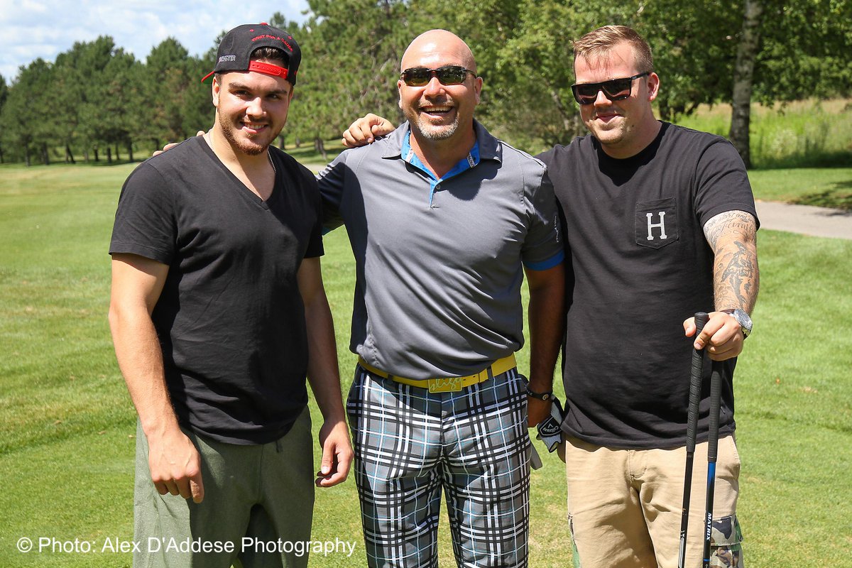 alex_daddese's tweet photo. @RinaldoZac redefines "taking one for the team" thanks to @gwagolf.  Go check out Zac's charity @ZACRINALDOSFFAC http://t.co/xQqRFR0ABq