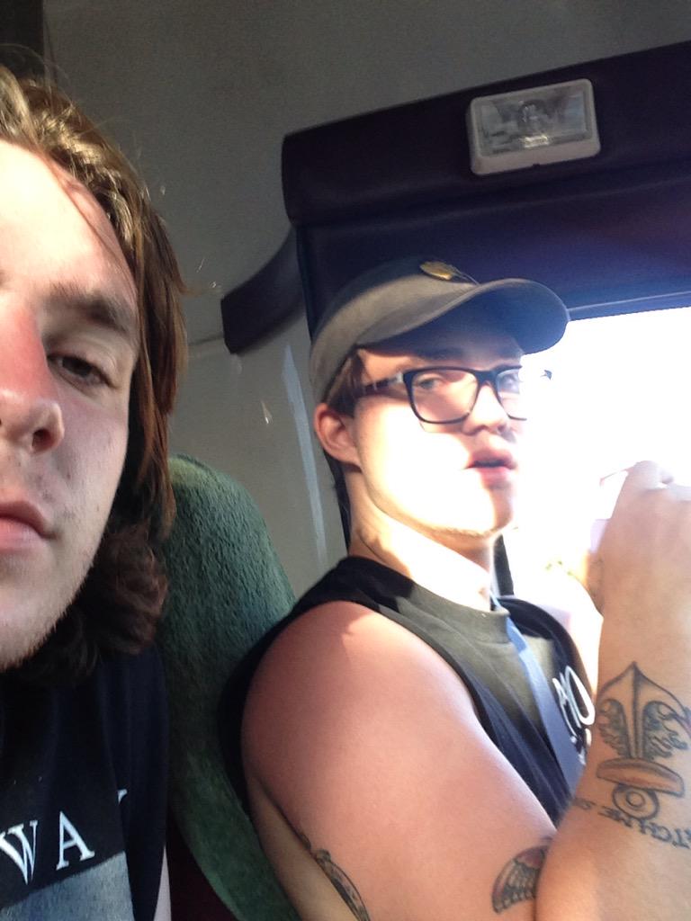 EchoesCA's tweet photo. On the way to Vegas to meet up with our boys @KeepsakeLV, @Casteform, Dependence, Chase Huglin and others! http://t.co/s6uKomINps