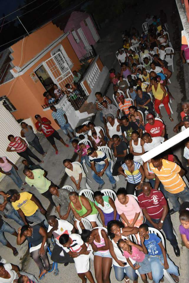 JoseMontasD's tweet photo. Se suman el Barrio los Coquitos, los Molinas, a formar parte de este gran [PROYECTO]. #SanCristobalGANAconJose http://t.co/W8PF8VX3VE