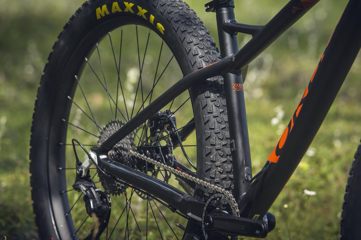 aggressive 29er hardtail