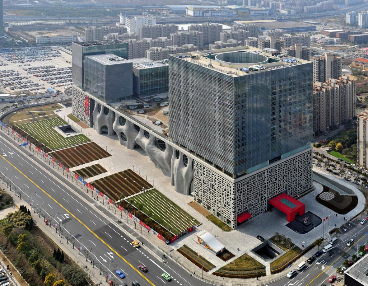 ArchForDogs's tweet image. #ArchitectureForDogs opening next weekend at the Shanghai @HimalayasMuseum. Designed by Architect #ArataIsozaki.