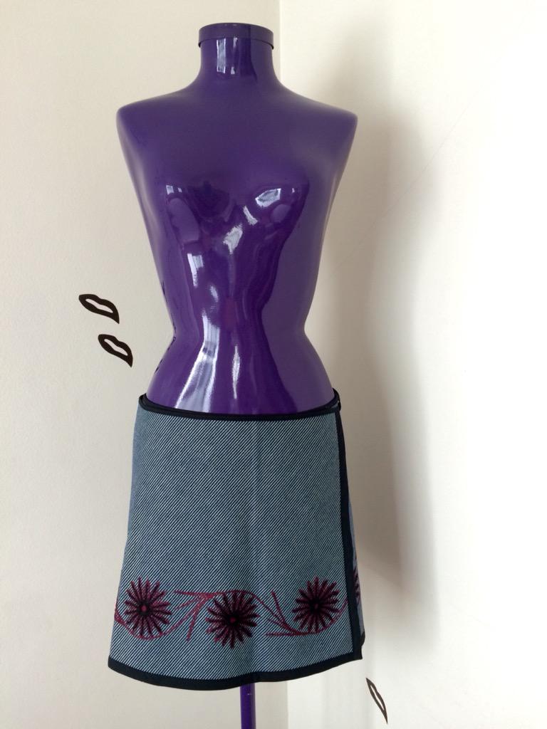 mezcalinea's tweet photo. Mañana en @TRAFICOBAZAR Colima 194, Colonia Roma #ConsumeLocal #bordados #Oaxaca 1 y 2 de Agosto http://t.co/qBPBP9YDox